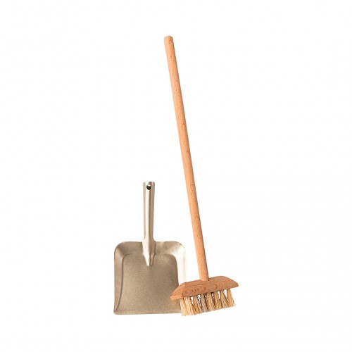 Miniature broom set