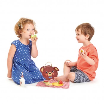Little Bear's Picnic 2