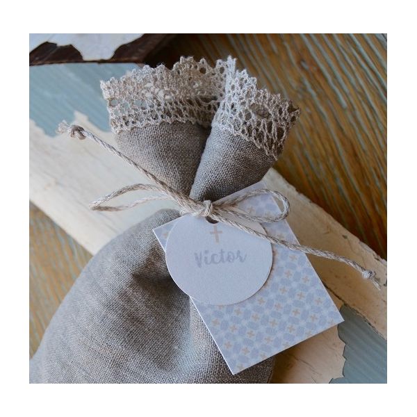 Customized linen candy favor bag. Shapes.
