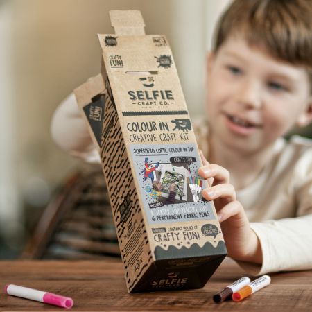 Camiseta Superhéroe - Kit para colorear - Talla 8-10  Camiseta Superhéroe - Kit para colorear - Talla 8-10