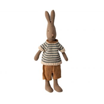 Rabbit, Shirt and dark shorts - S1 (24 cm)