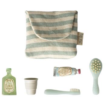 Tooth brush set in bag, Mouse