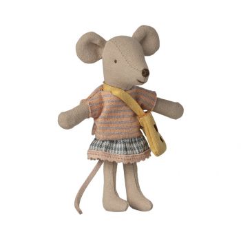 Little sister mouse with bag  (11cm)