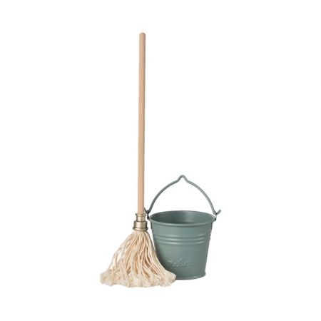 copy ofBucket and mop