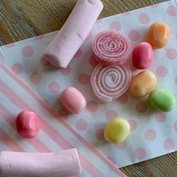 Bolsita papel con dulces personalizada