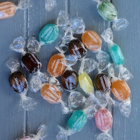 Customized linen candy favor bag. Garland